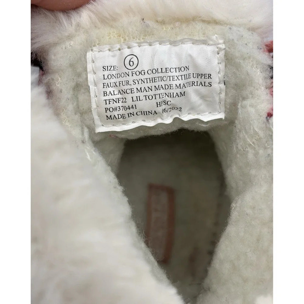 London Fog features faux